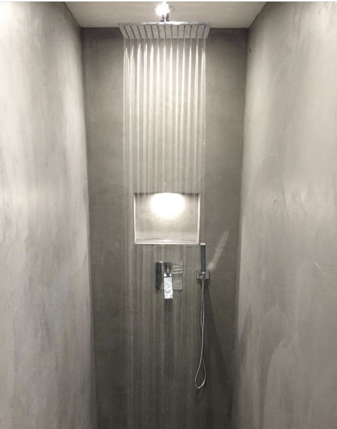 Putz im Bad Vom Preis über den richtigen Putz bis hin zur fachgerechten Verarbeitung