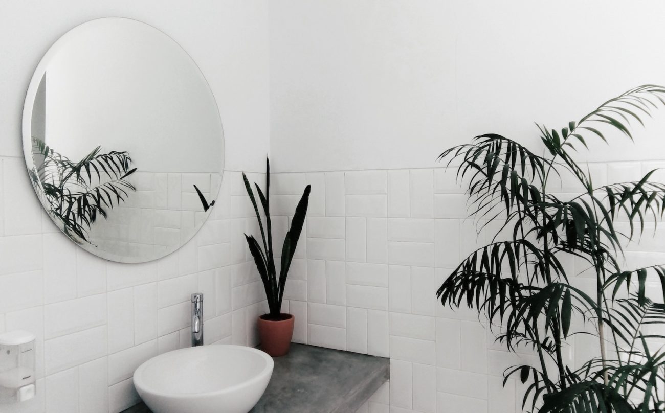 spiegel im bad ohne bohren kleben – badratgeber