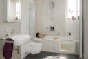 Was kostet eine Badewanne mit Tür? Quelle: HSK Duschkabinenbau KG