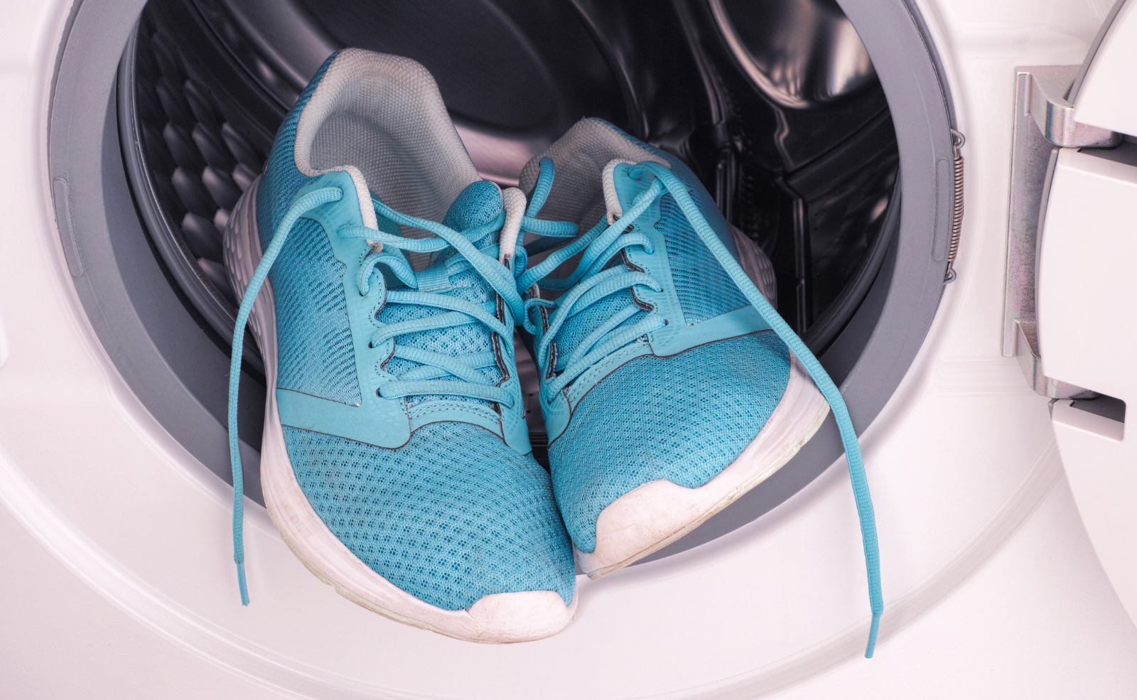 Schuhe in der Waschmaschine waschen: Anleitung und Tipps