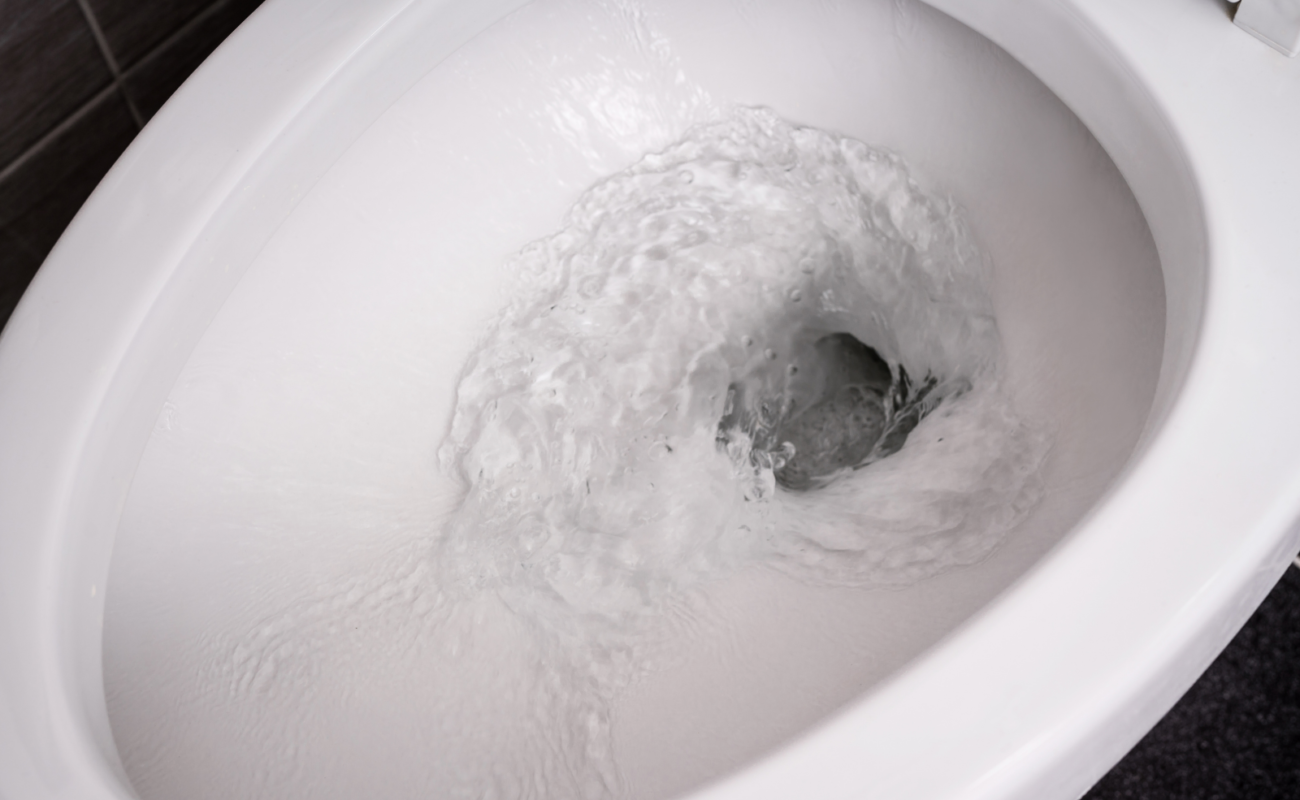 Toilettenspülung läuft Woran liegt